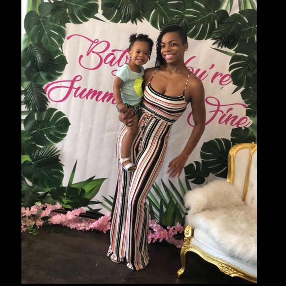 One-Piece Jumpsuit Romper Size S - Picture 2 of 3